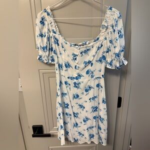 ZARA BLUE WHITE FLORAL PRINT MINI DRESS WITH RUFFLE TRIM